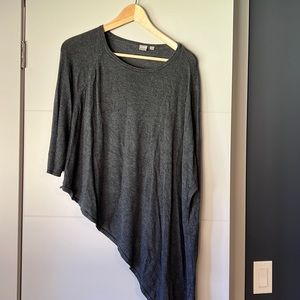 Asymmetrical gray sweater, size medium